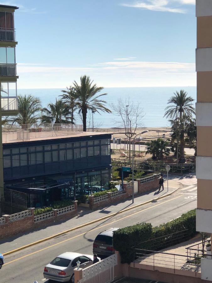Lovely Seaside Apartment In Front Of Calafell Beach And Cunit Beach Segur de Calafell Exterior photo